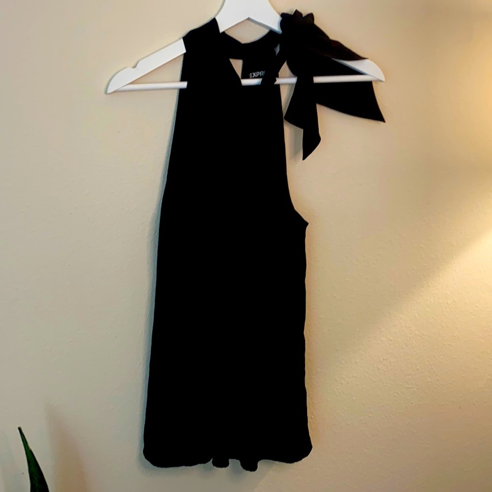 Express halter top with bow